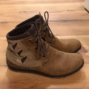 Adorable Merrell booties